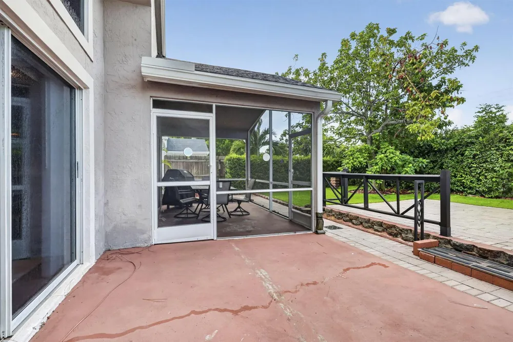 1504 LAKE BREEZE DRIVE Wellington, FL 33414