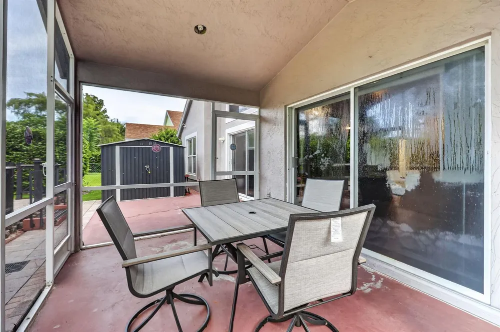 1504 LAKE BREEZE DRIVE Wellington, FL 33414