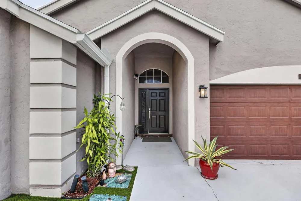 1504 LAKE BREEZE DRIVE Wellington, FL 33414