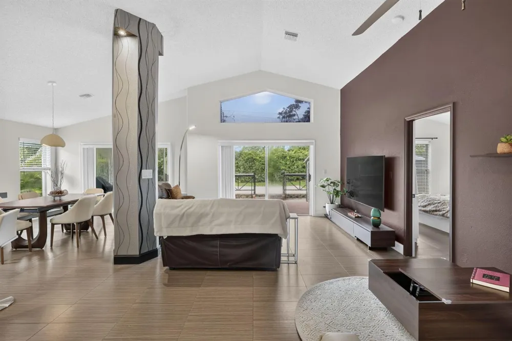1504 LAKE BREEZE DRIVE Wellington, FL 33414