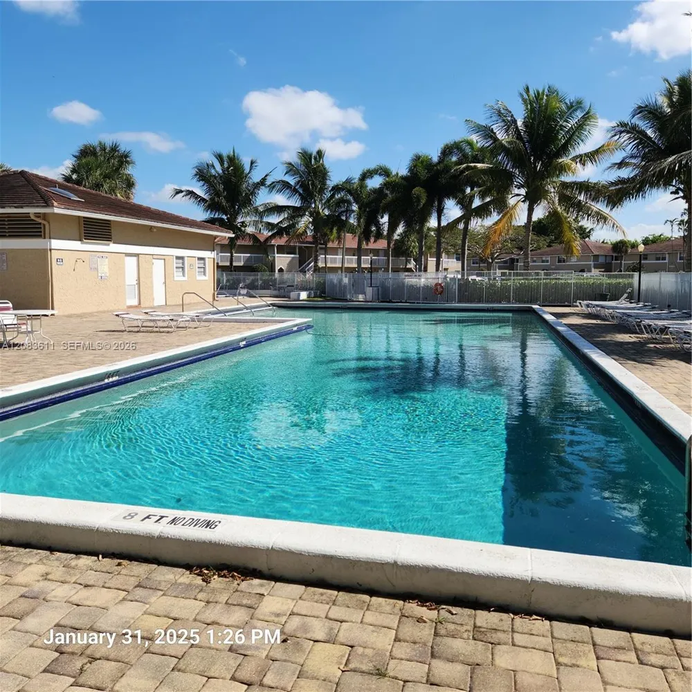 10004 Twin Lakes Dr #36-F Coral Springs, FL 33071