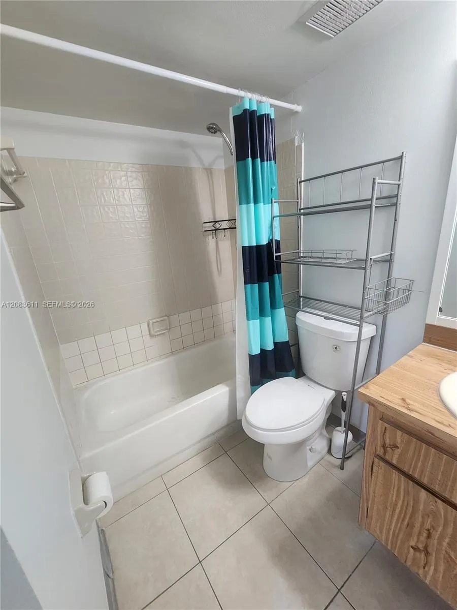 10004 Twin Lakes Dr #36-F Coral Springs, FL 33071