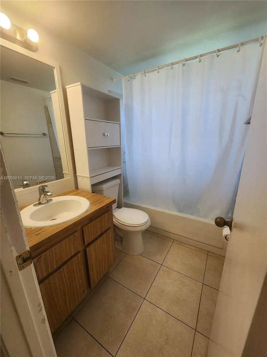 10004 Twin Lakes Dr #36-F Coral Springs, FL 33071