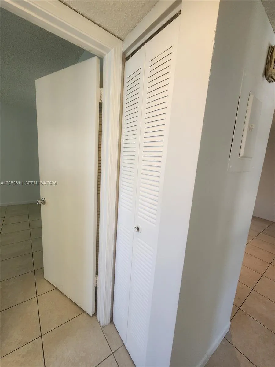 10004 Twin Lakes Dr #36-F Coral Springs, FL 33071