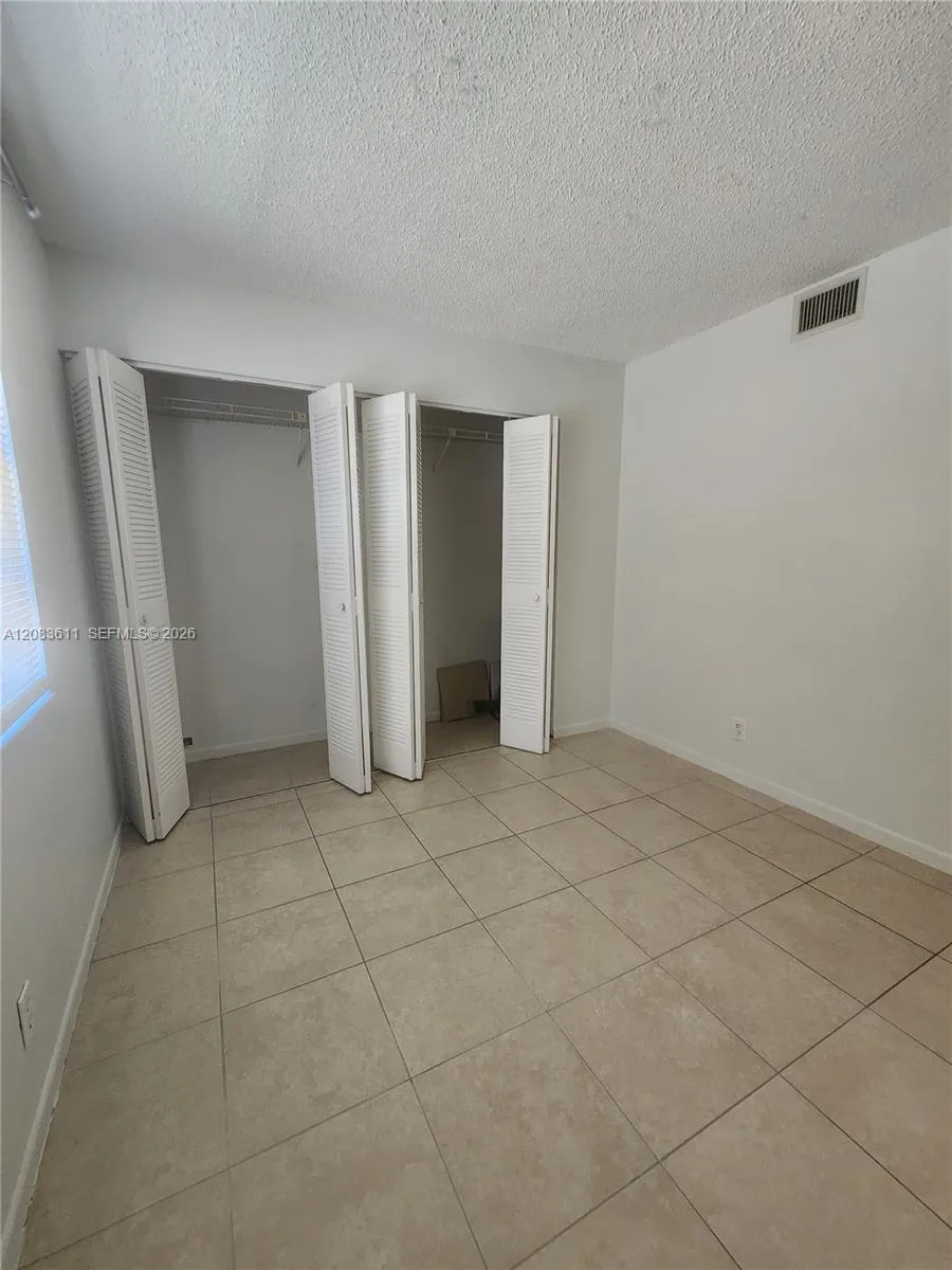 10004 Twin Lakes Dr #36-F Coral Springs, FL 33071