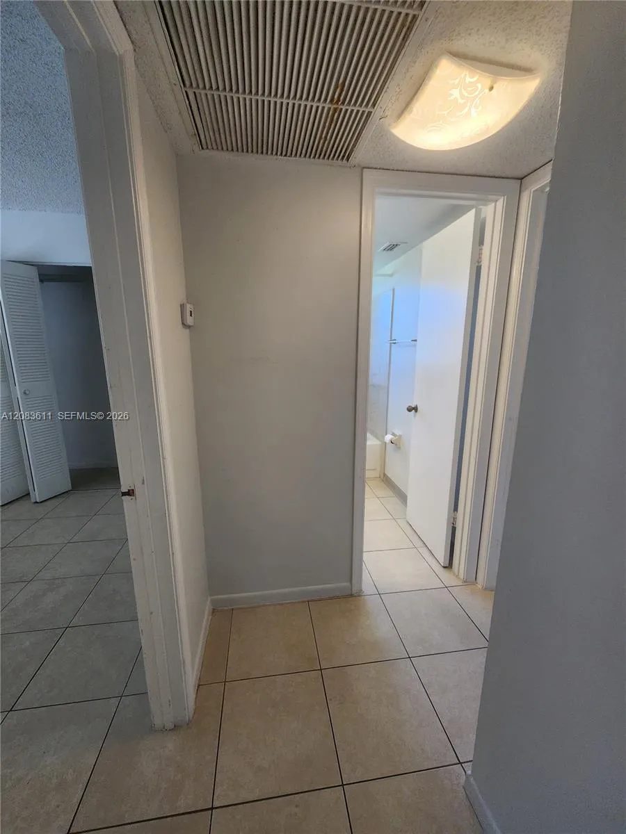 10004 Twin Lakes Dr #36-F Coral Springs, FL 33071