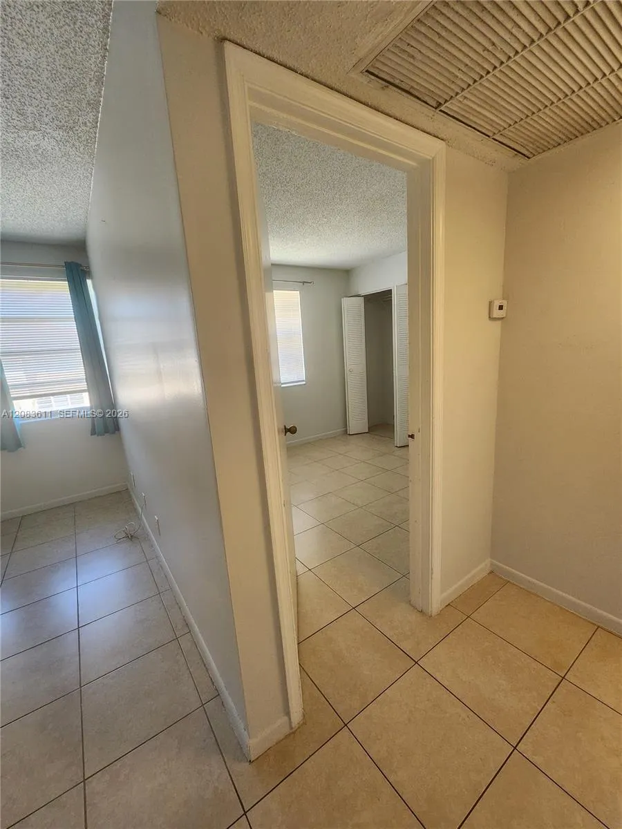 10004 Twin Lakes Dr #36-F Coral Springs, FL 33071