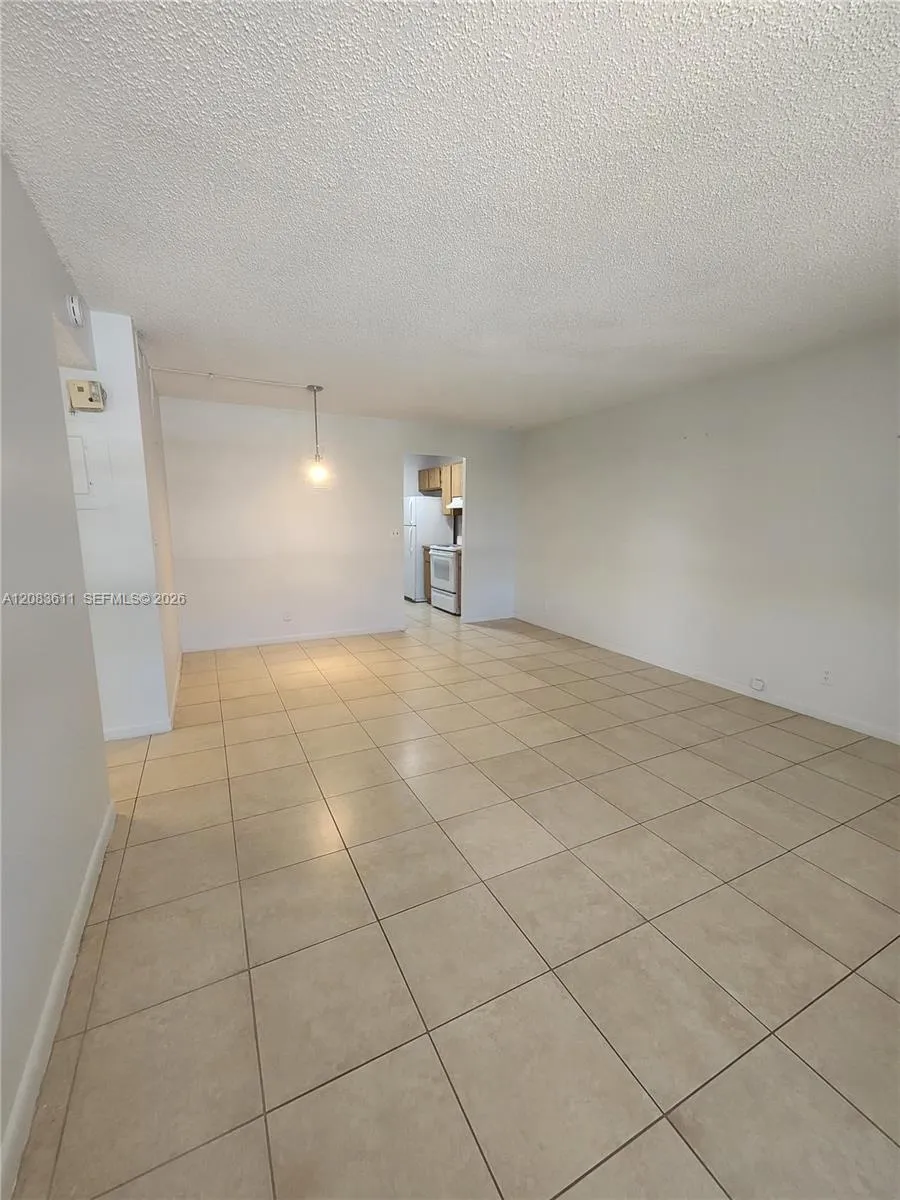 10004 Twin Lakes Dr #36-F Coral Springs, FL 33071
