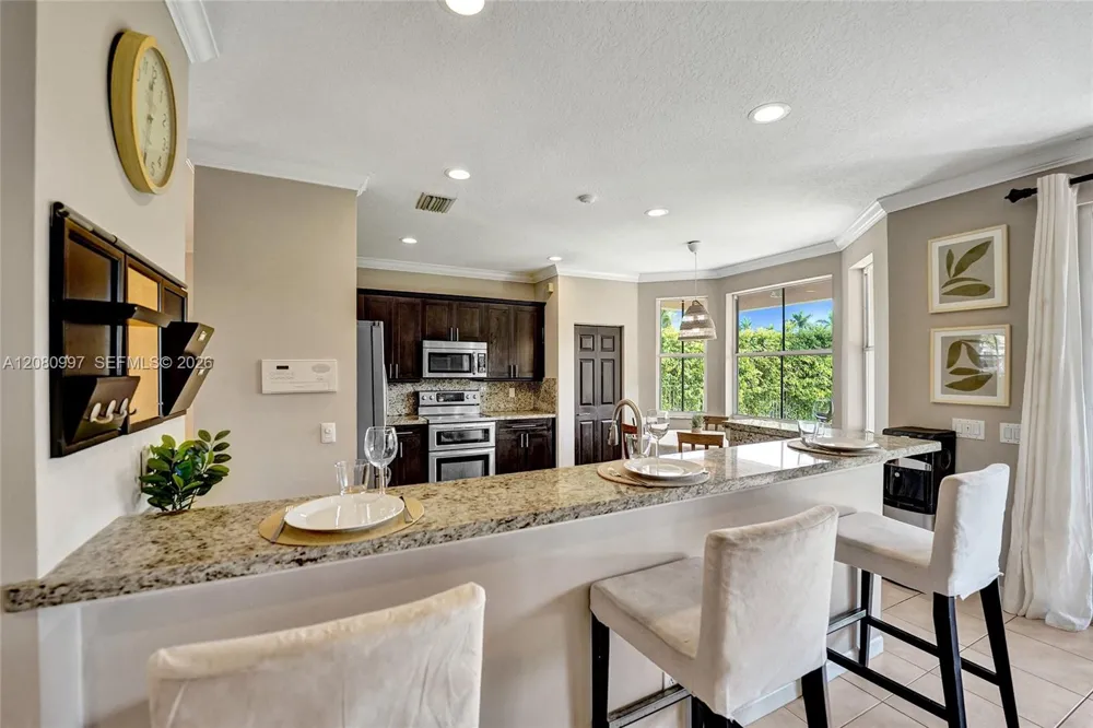 3892 Falcon Ridge Cir Weston, FL 33331