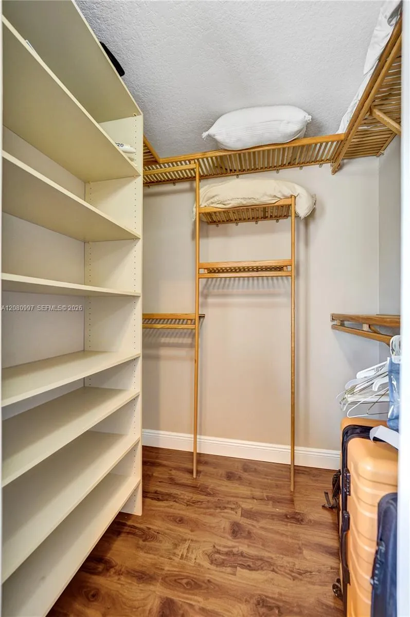 3892 Falcon Ridge Cir Weston, FL 33331