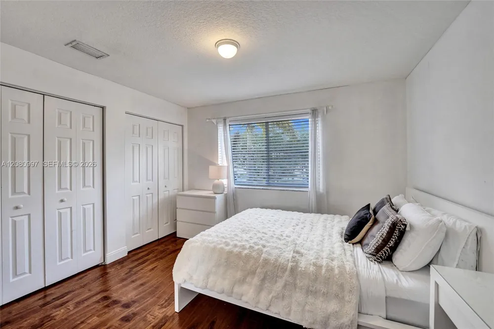 3892 Falcon Ridge Cir Weston, FL 33331