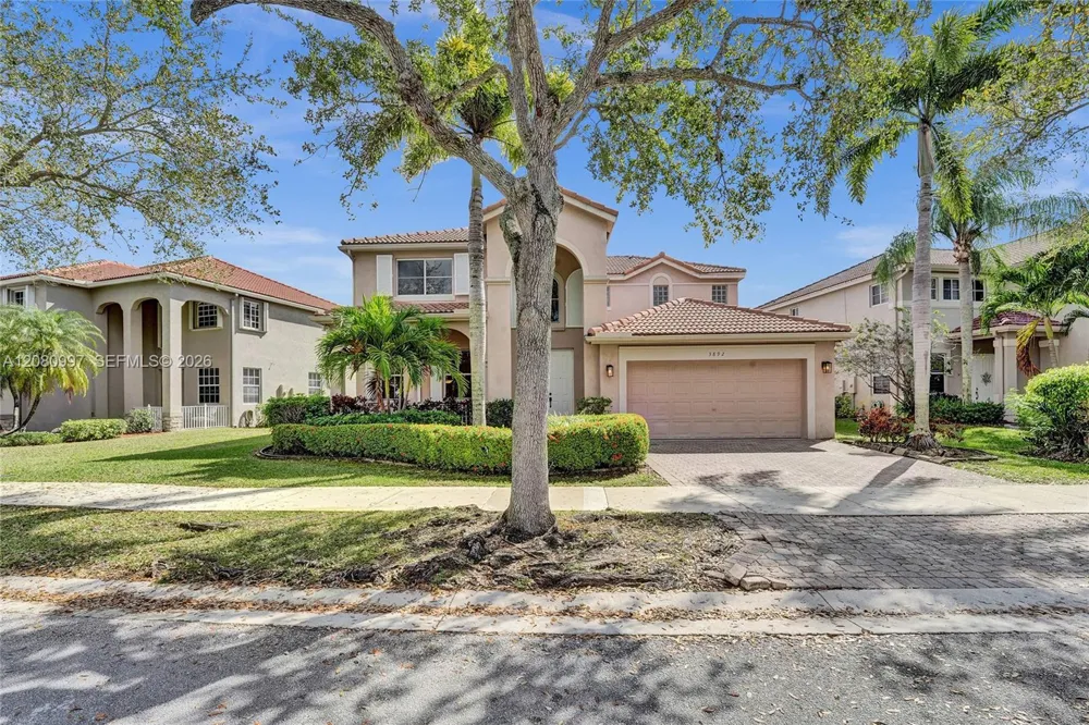 3892 Falcon Ridge Cir Weston, FL 33331