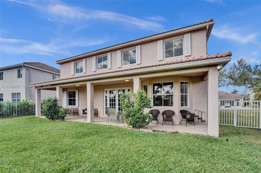3892 Falcon Ridge Cir Weston, FL 33331