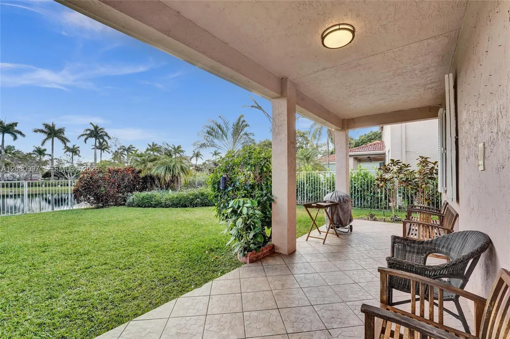 3892 Falcon Ridge Cir Weston, FL 33331