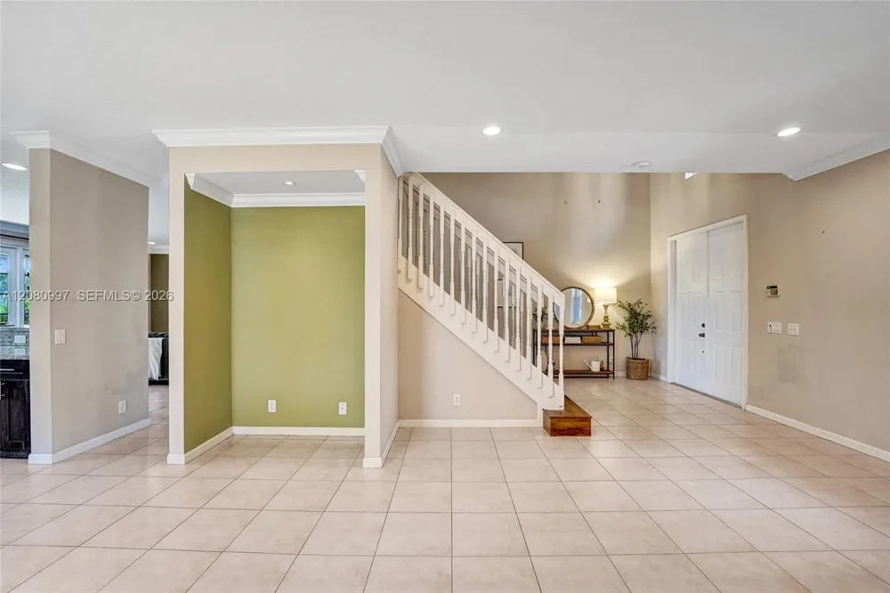 3892 Falcon Ridge Cir Weston, FL 33331