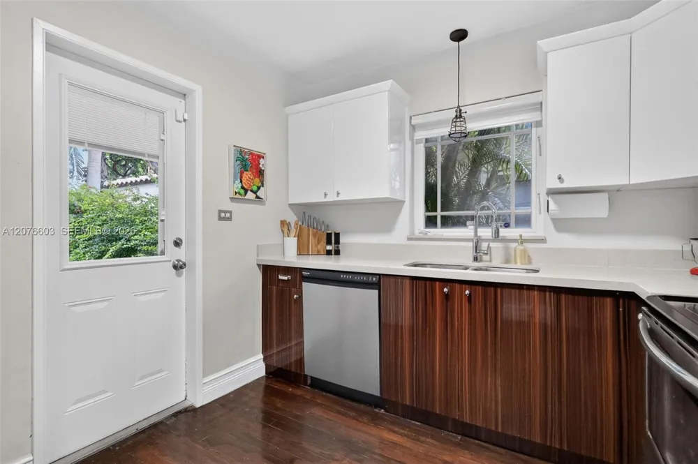 704 NE 88th St Miami, FL 33138