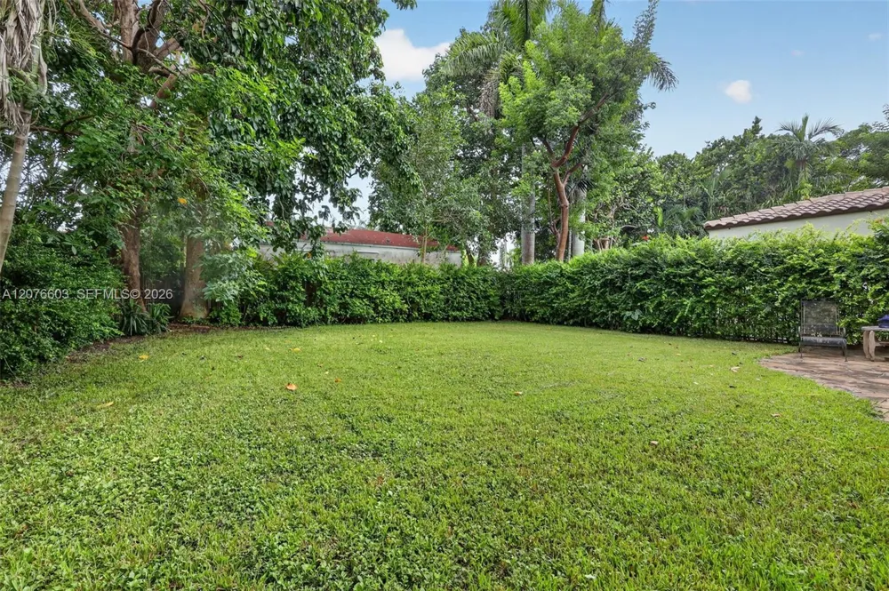 704 NE 88th St Miami, FL 33138