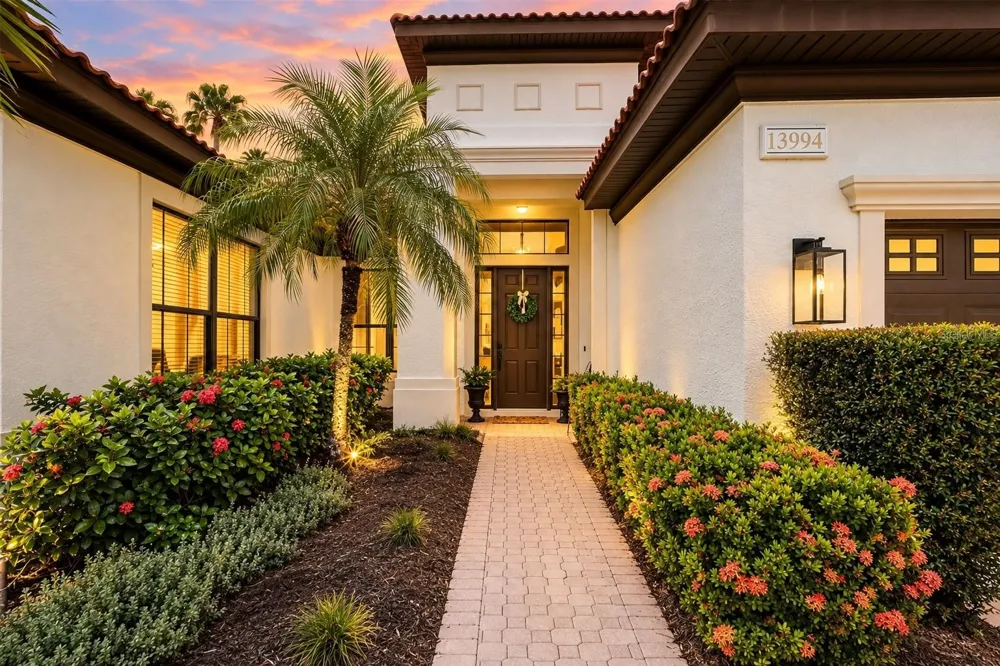 13994 SIENA LOOP Lakewood Ranch, FL 34202