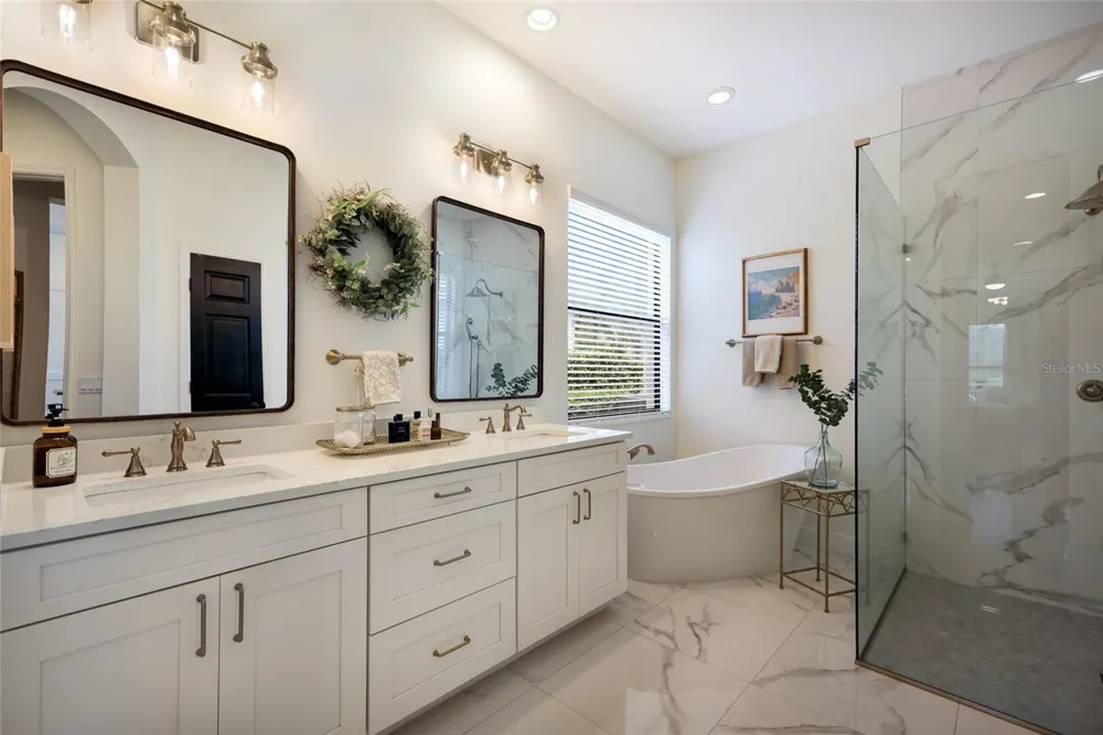 13994 SIENA LOOP Lakewood Ranch, FL 34202