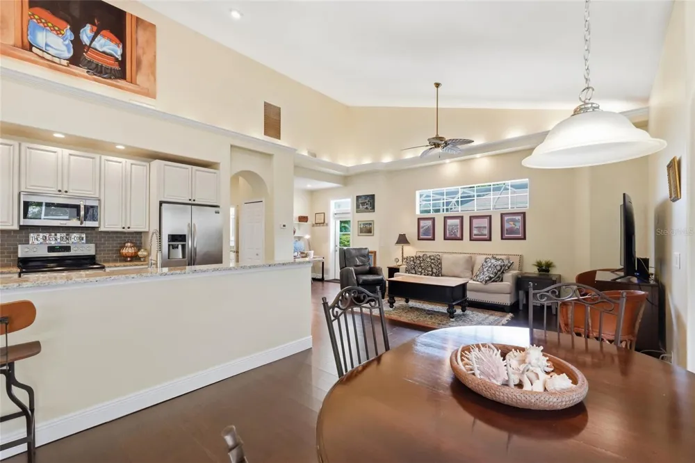 4703 4TH AVENUE DRIVE E Bradenton, FL 34208