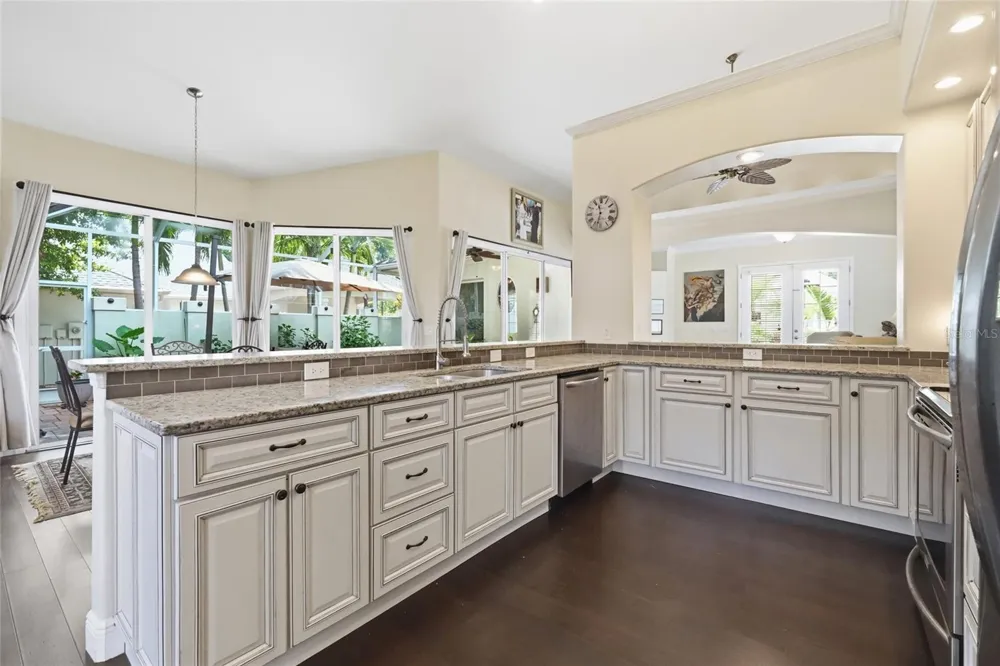 4703 4TH AVENUE DRIVE E Bradenton, FL 34208