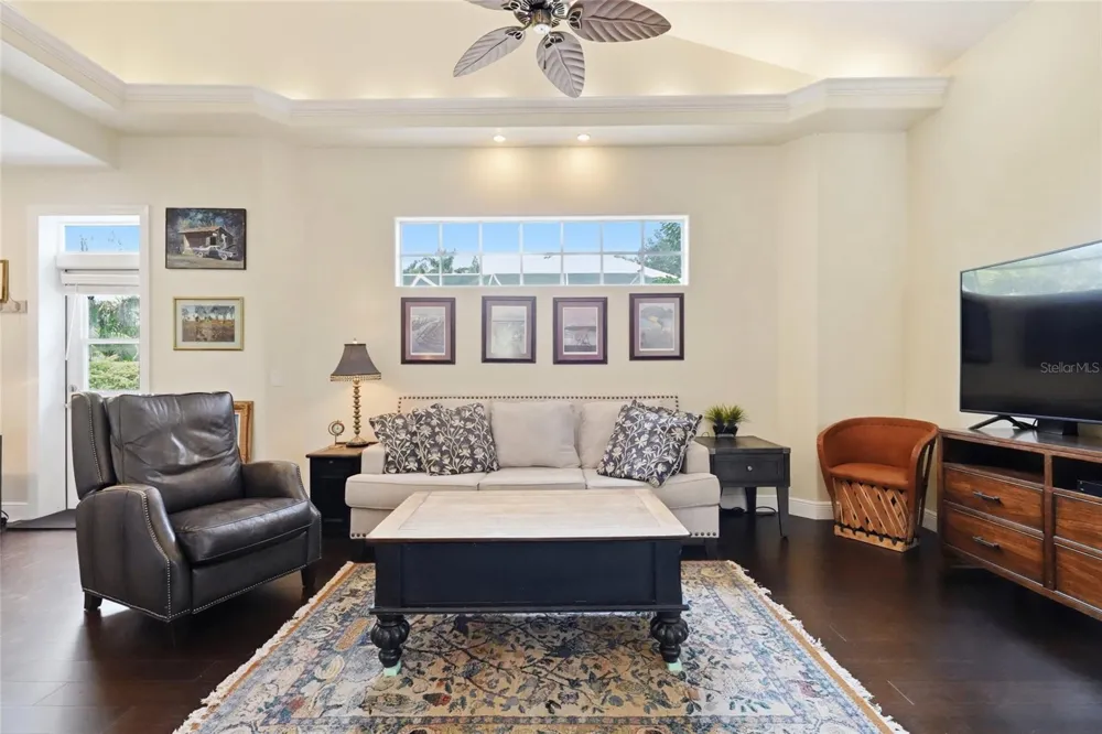 4703 4TH AVENUE DRIVE E Bradenton, FL 34208