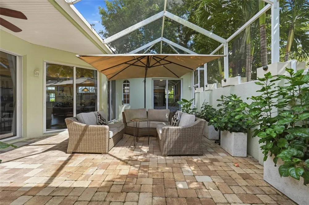 4703 4TH AVENUE DRIVE E Bradenton, FL 34208