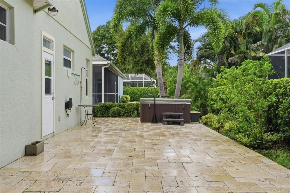 4703 4TH AVENUE DRIVE E Bradenton, FL 34208