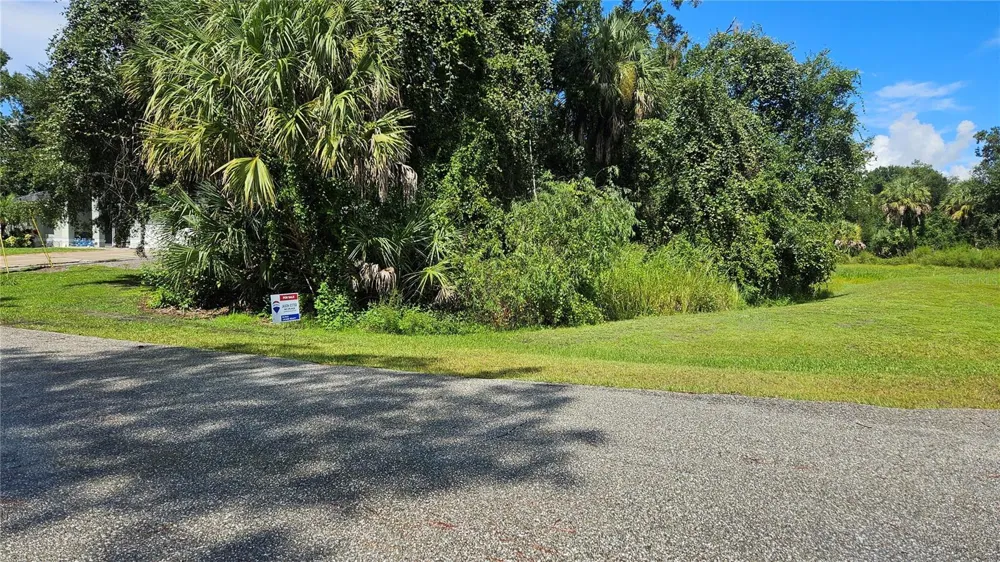 LONGWELL LOT #29 LANE North Port, FL 34286