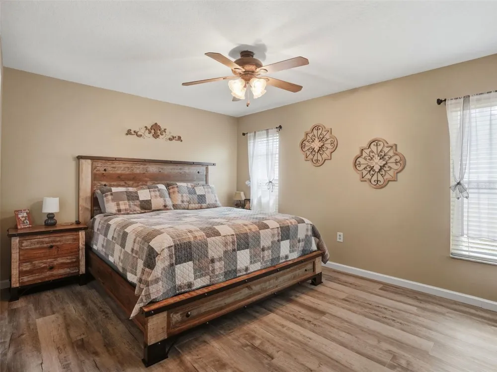 9122 DUPONT AVENUE Spring Hill, FL 34608