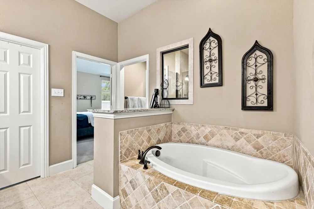 1516 Presley Way Lantana, TX 76226