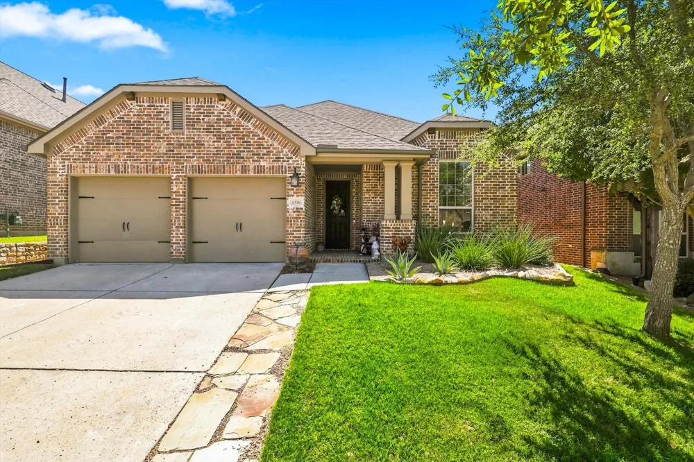 1516 Presley Way Lantana, TX 76226