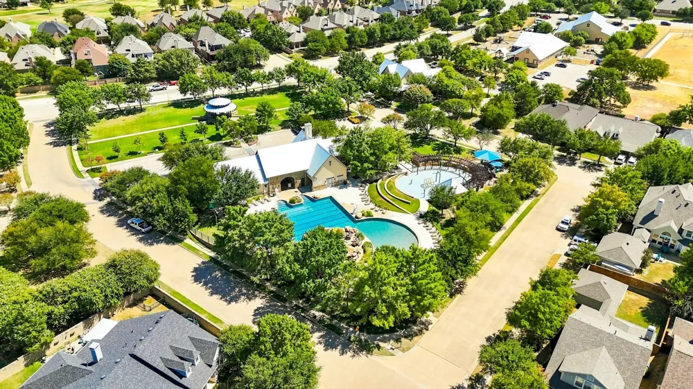 1516 Presley Way Lantana, TX 76226
