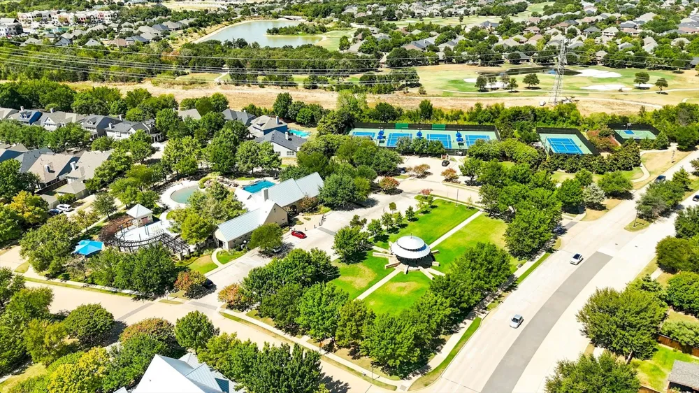 1516 Presley Way Lantana, TX 76226