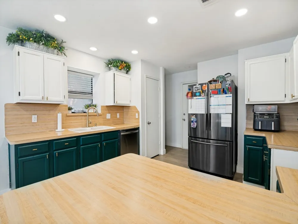 8421 Liberty Lane Rowlett, TX 75089