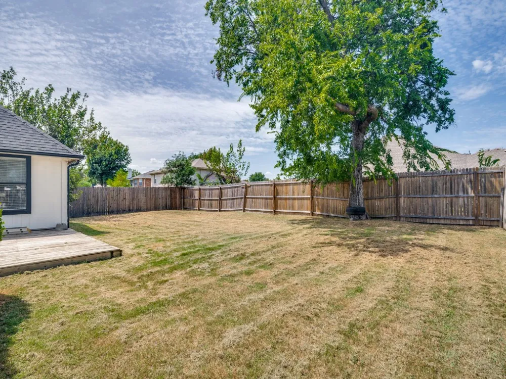 8421 Liberty Lane Rowlett, TX 75089