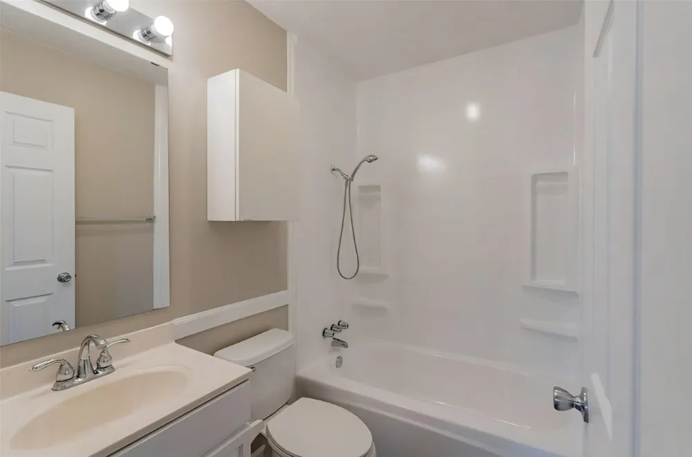 2112 Cedarcrest Drive Carrollton, TX 75007