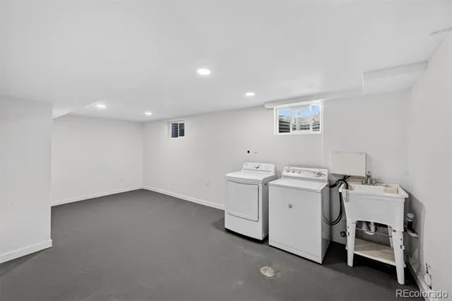 832 S Beech Street Lakewood, CO 80228