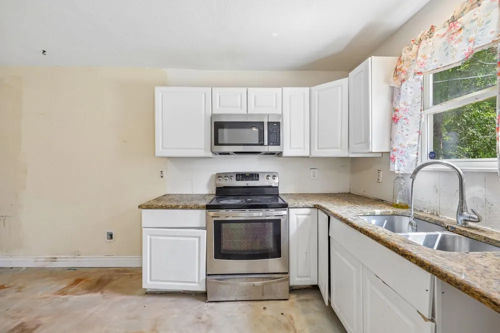 3455 W Boyce Avenue Fort Worth, TX 76133