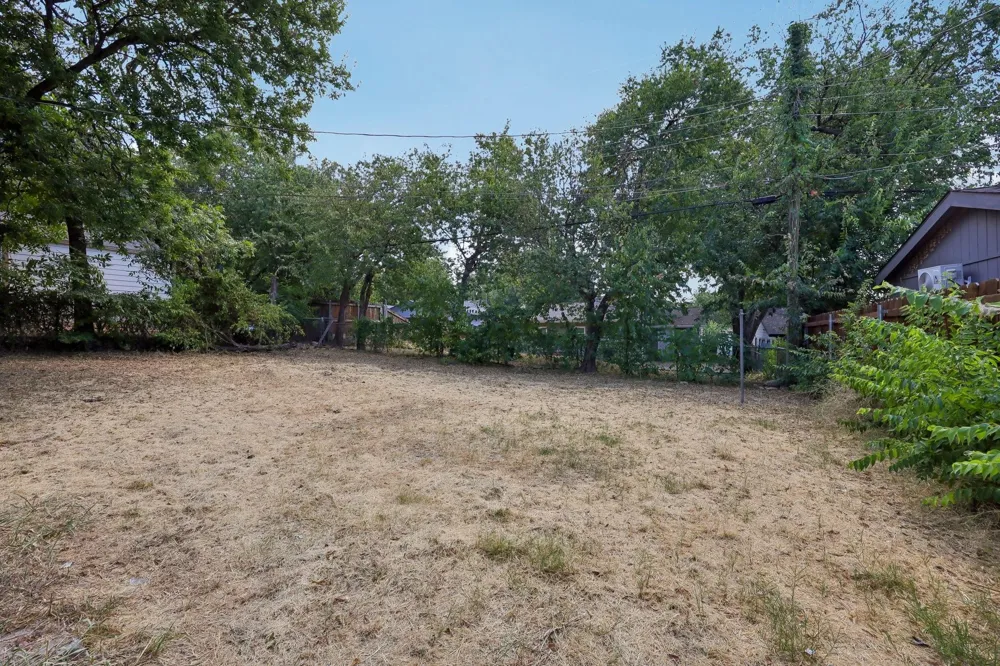 3455 W Boyce Avenue Fort Worth, TX 76133