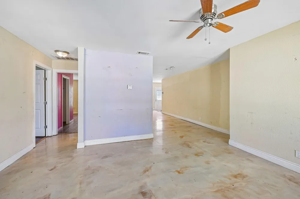 3455 W Boyce Avenue Fort Worth, TX 76133