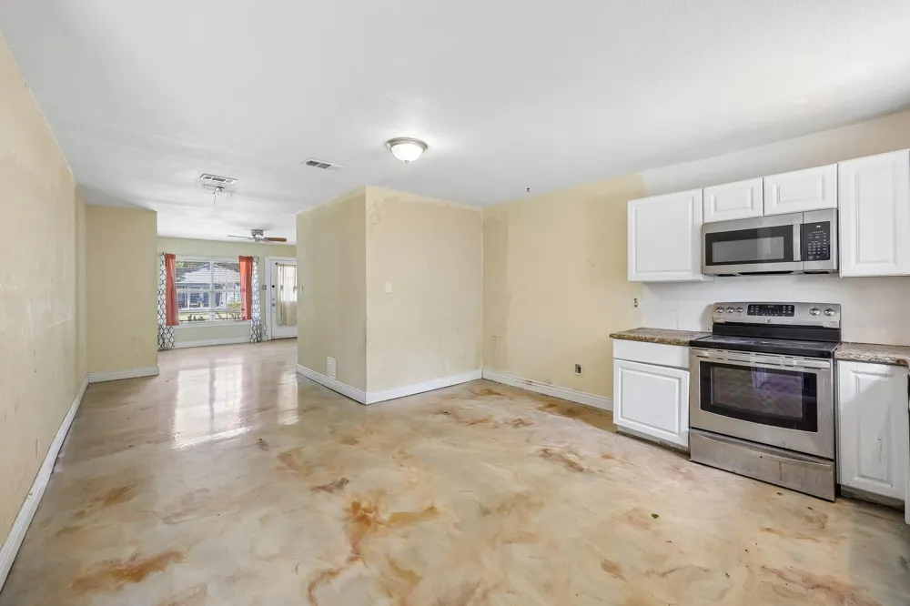 3455 W Boyce Avenue Fort Worth, TX 76133