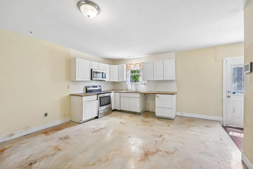 3455 W Boyce Avenue Fort Worth, TX 76133