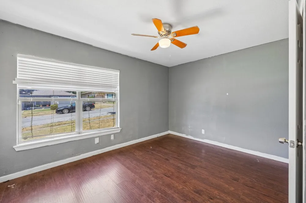 3455 W Boyce Avenue Fort Worth, TX 76133