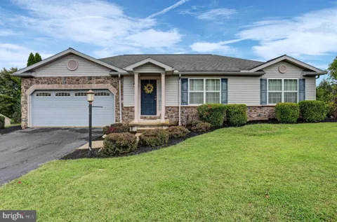 10 WARGO LANE
