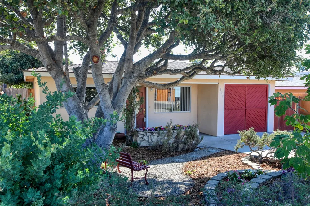 1327 17th Oceano, CA 93445