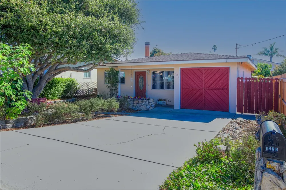 1327 17th Oceano, CA 93445