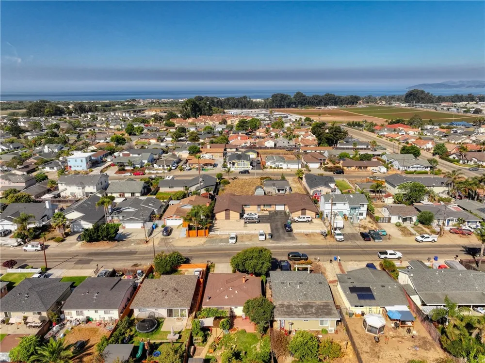 1327 17th Oceano, CA 93445