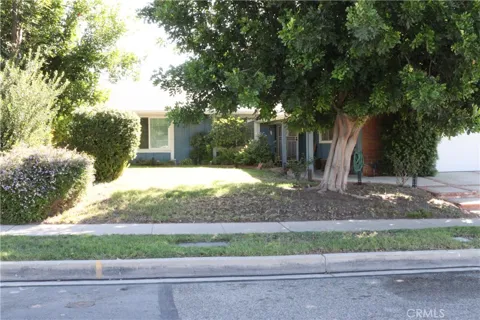 2410 Justin Avenue