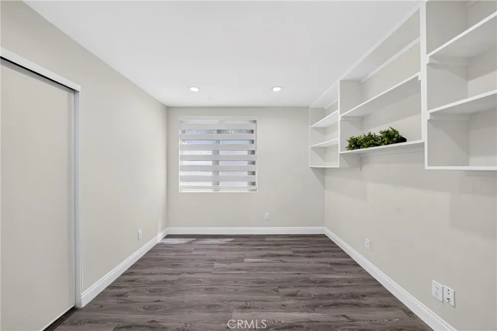 404 Continental Ct Newbury Park, CA 91320